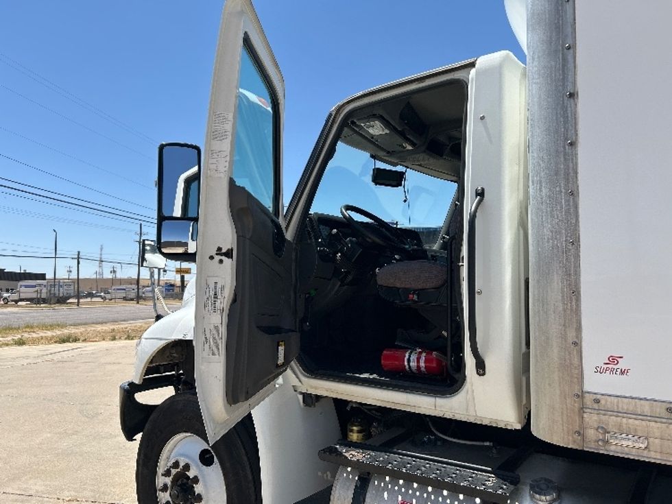 Medium Duty Box Truck-Light and Medium Duty Trucks-International-2023-MV607-Lubbock-TX-273,158\n\t\tmiles-$ 45,500 - Image 16
