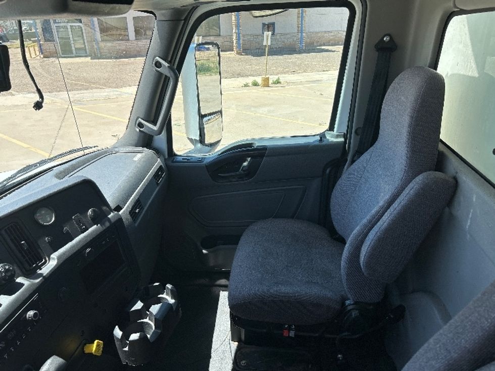 Medium Duty Box Truck-Light and Medium Duty Trucks-International-2023-MV607-Lubbock-TX-273,158\n\t\tmiles-$ 45,500 - Image 19