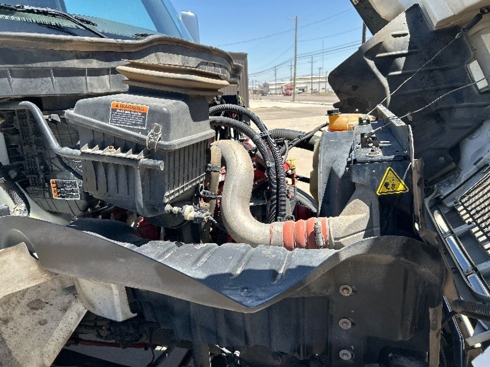 Medium Duty Box Truck-Light and Medium Duty Trucks-International-2023-MV607-Lubbock-TX-273,158\n\t\tmiles-$ 45,500 - Image 23