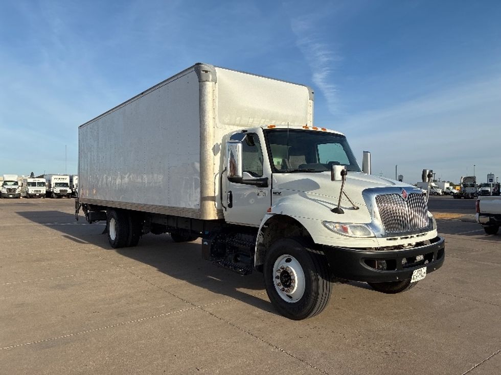 Medium Duty Box Truck-Light and Medium Duty Trucks-International-2023-MV607-Lubbock-TX-275,125\n\t\tmiles-$ 46,250 - Image 1