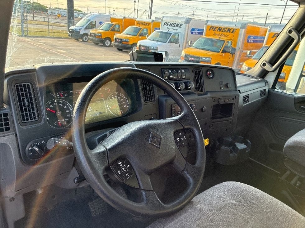 Medium Duty Box Truck-Light and Medium Duty Trucks-International-2023-MV607-Lubbock-TX-275,125\n\t\tmiles-$ 46,250 - Image 18
