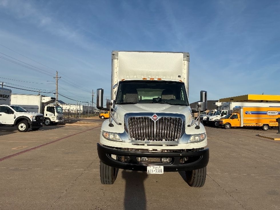 Medium Duty Box Truck-Light and Medium Duty Trucks-International-2023-MV607-Lubbock-TX-275,125\n\t\tmiles-$ 46,250 - Image 2