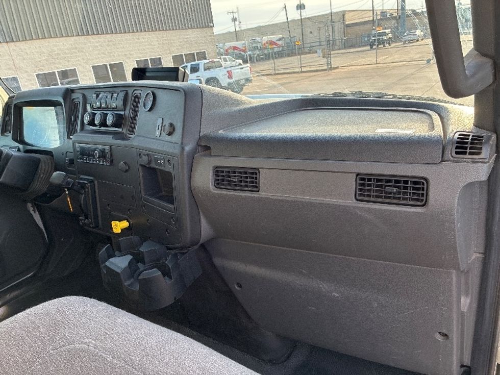 Medium Duty Box Truck-Light and Medium Duty Trucks-International-2023-MV607-Lubbock-TX-275,125\n\t\tmiles-$ 46,250 - Image 21