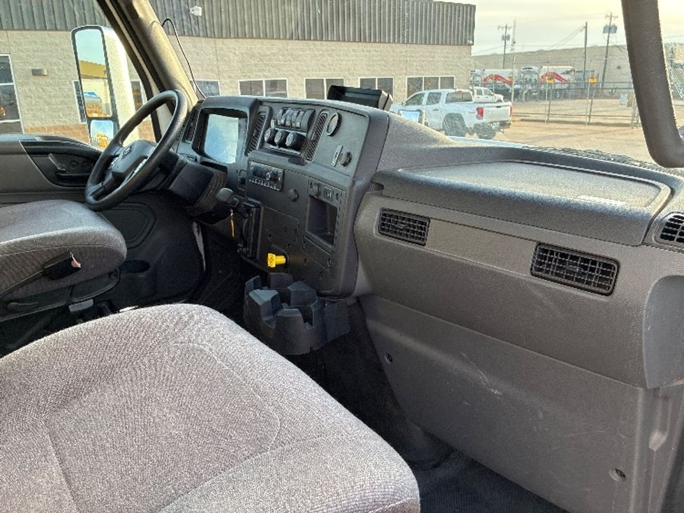 Medium Duty Box Truck-Light and Medium Duty Trucks-International-2023-MV607-Lubbock-TX-275,125\n\t\tmiles-$ 46,250 - Image 22