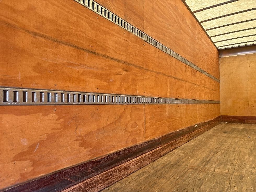 Medium Duty Box Truck-Light and Medium Duty Trucks-International-2023-MV607-Mebane-NC-413,062\n\t\tmiles-$ 29,750 - Image 11