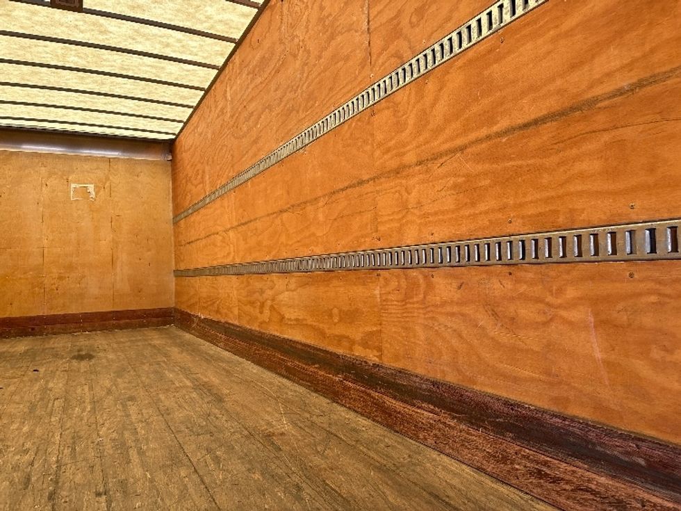 Medium Duty Box Truck-Light and Medium Duty Trucks-International-2023-MV607-Mebane-NC-413,062\n\t\tmiles-$ 29,750 - Image 12