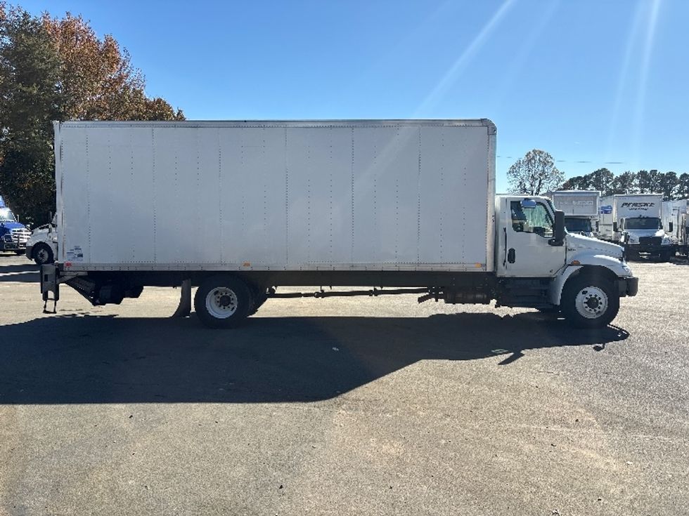 Medium Duty Box Truck-Light and Medium Duty Trucks-International-2023-MV607-Mebane-NC-413,062\n\t\tmiles-$ 29,750 - Image 15