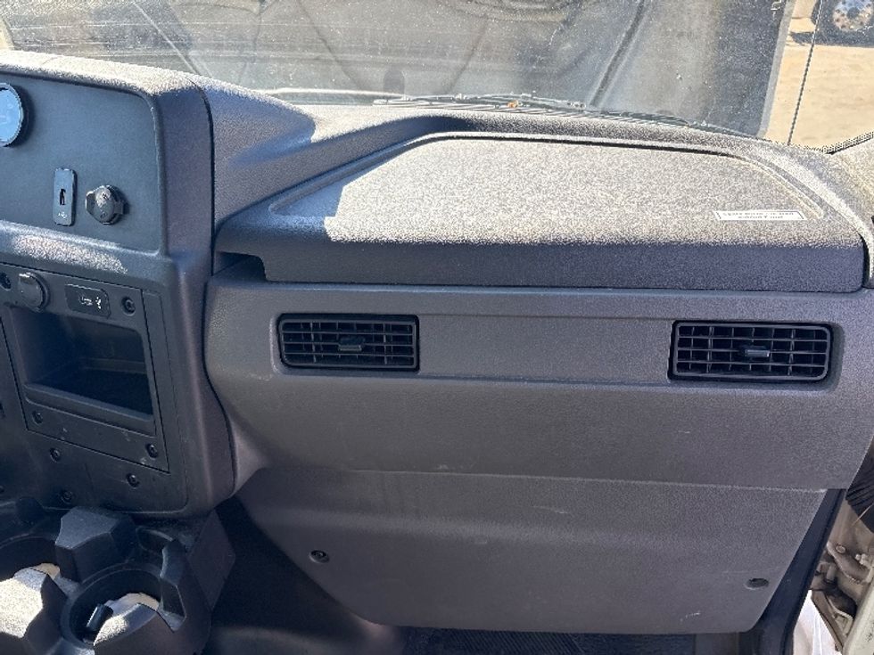 Medium Duty Box Truck-Light and Medium Duty Trucks-International-2023-MV607-Mebane-NC-413,062\n\t\tmiles-$ 29,750 - Image 21