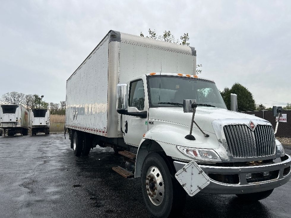 Medium Duty Box Truck-Light and Medium Duty Trucks-International-2023-MV607-Middlefield-OH-196,895\n\t\tmiles-$ 49,250 - Image 1