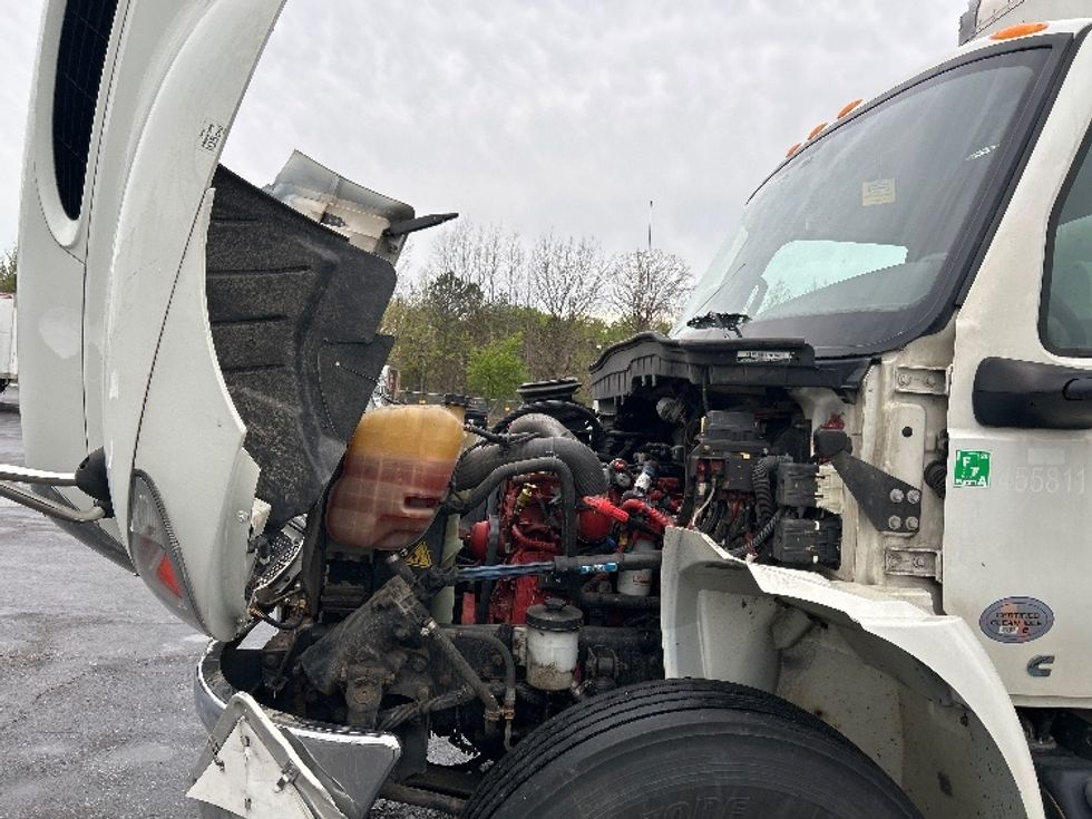 Medium Duty Box Truck-Light and Medium Duty Trucks-International-2023-MV607-Middlefield-OH-196,895\n\t\tmiles-$ 49,250 - Image 22