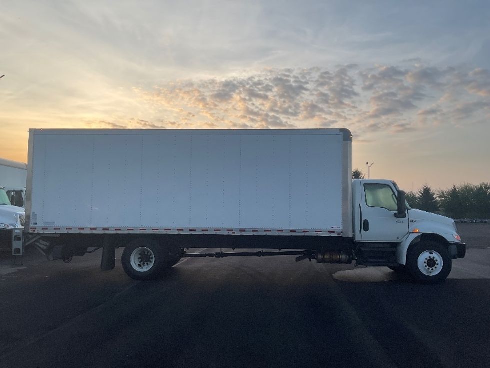 Medium Duty Box Truck-Light and Medium Duty Trucks-International-2023-MV607-Middlefield-OH-223,017\n\t\tmiles-$ 60,000 - Image 15