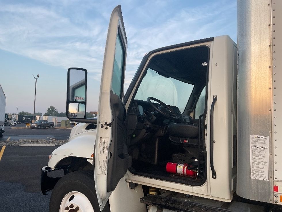 Medium Duty Box Truck-Light and Medium Duty Trucks-International-2023-MV607-Middlefield-OH-223,017\n\t\tmiles-$ 60,000 - Image 16