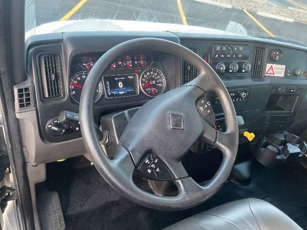 Medium Duty Box Truck-Light and Medium Duty Trucks-International-2023-MV607-Middlefield-OH-223,017\n\t\tmiles-$ 60,000 - Image 18