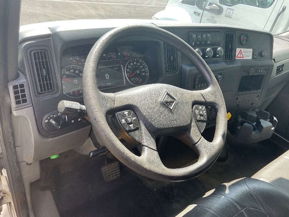 Medium Duty Box Truck-Light and Medium Duty Trucks-International-2023-MV607-Middlefield-OH-236,407\n\t\tmiles-$ 47,750 - Image 16