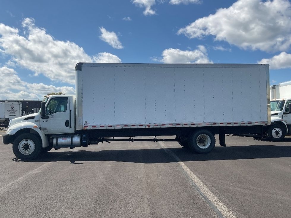 Medium Duty Box Truck-Light and Medium Duty Trucks-International-2023-MV607-Middlefield-OH-236,407\n\t\tmiles-$ 47,750 - Image 4