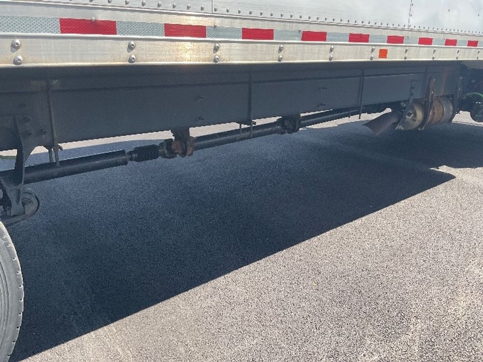 Medium Duty Box Truck-Light and Medium Duty Trucks-International-2023-MV607-Middlefield-OH-251,099\n\t\tmiles-$ 47,750 - Image 13