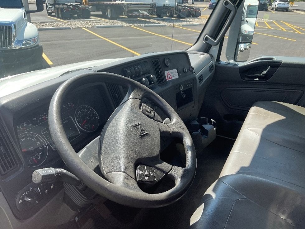 Medium Duty Box Truck-Light and Medium Duty Trucks-International-2023-MV607-Middlefield-OH-251,099\n\t\tmiles-$ 47,750 - Image 16