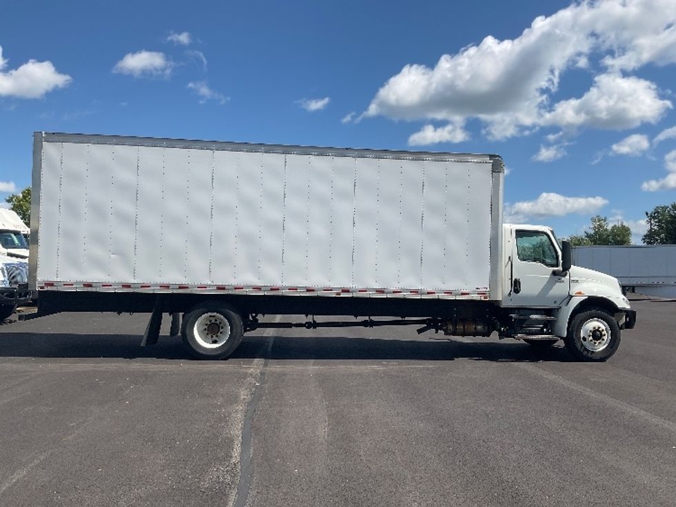 Medium Duty Box Truck-Light and Medium Duty Trucks-International-2023-MV607-Middlefield-OH-254,358\n\t\tmiles-$ 47,250 - Image 14