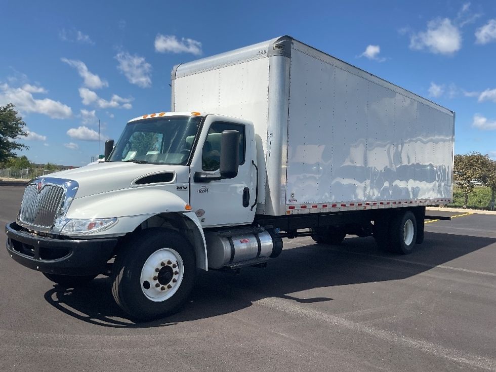 Medium Duty Box Truck-Light and Medium Duty Trucks-International-2023-MV607-Middlefield-OH-254,358\n\t\tmiles-$ 47,250 - Image 3