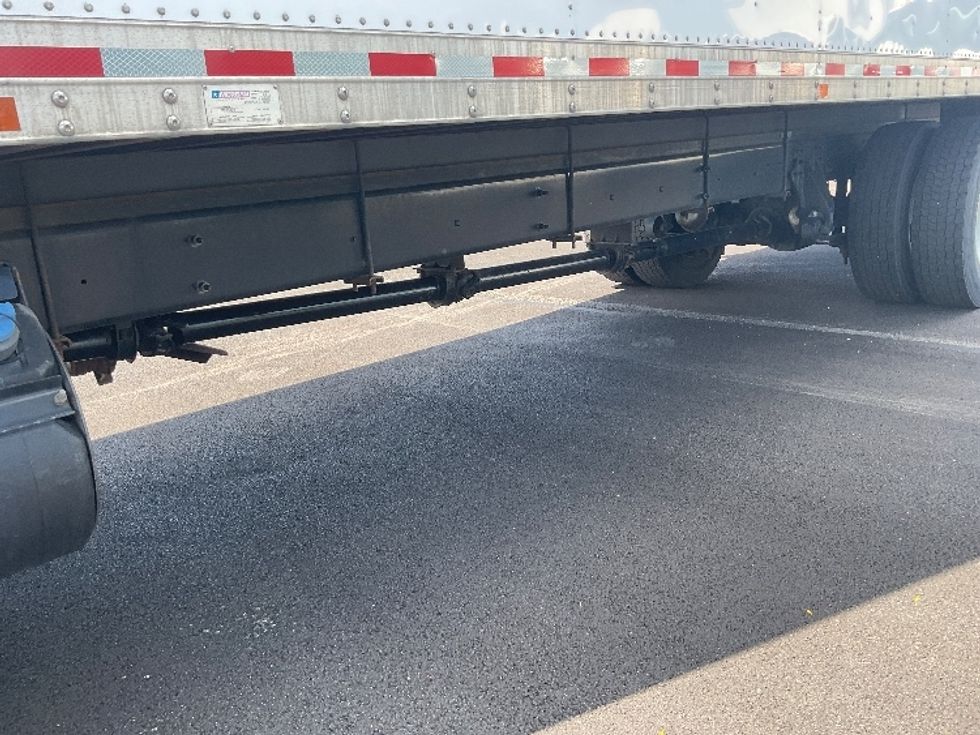 Medium Duty Box Truck-Light and Medium Duty Trucks-International-2023-MV607-Middlefield-OH-254,358\n\t\tmiles-$ 47,250 - Image 5