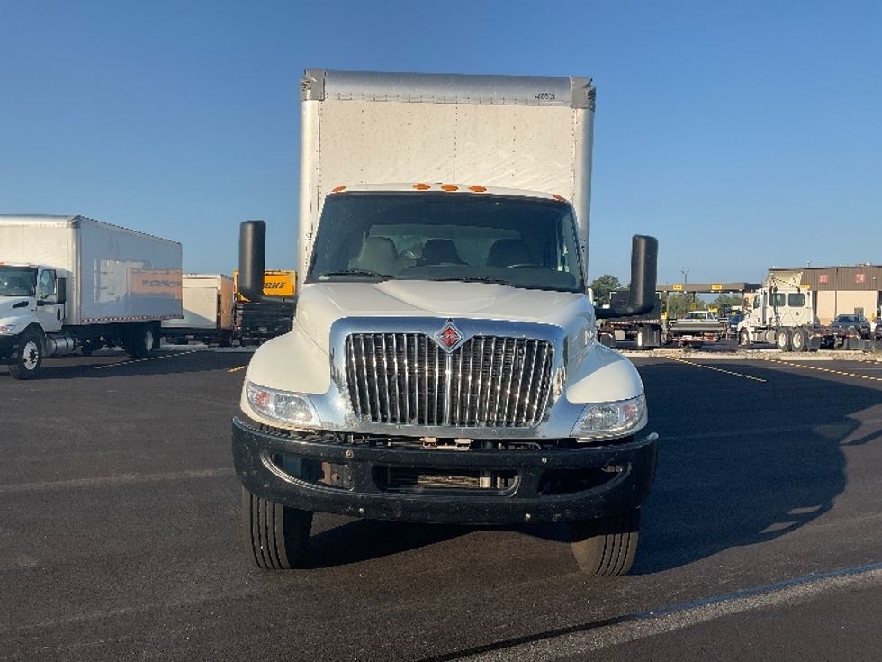 Medium Duty Box Truck-Light and Medium Duty Trucks-International-2023-MV607-Middlefield-OH-263,259\n\t\tmiles-$ 46,000 - Image 2