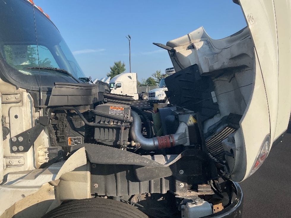 Medium Duty Box Truck-Light and Medium Duty Trucks-International-2023-MV607-Middlefield-OH-263,259\n\t\tmiles-$ 46,000 - Image 22