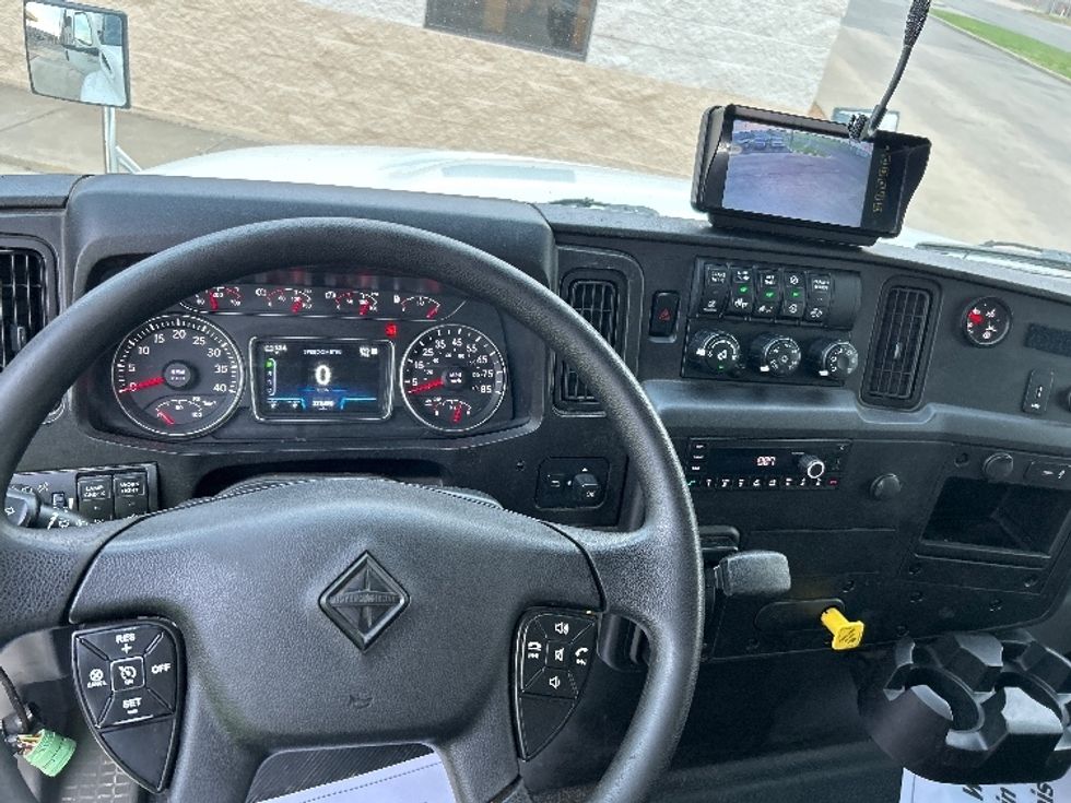 Medium Duty Box Truck-Light and Medium Duty Trucks-International-2023-MV607-Oklahoma City-OK-270,240\n\t\tmiles-$ 46,000 - Image 19