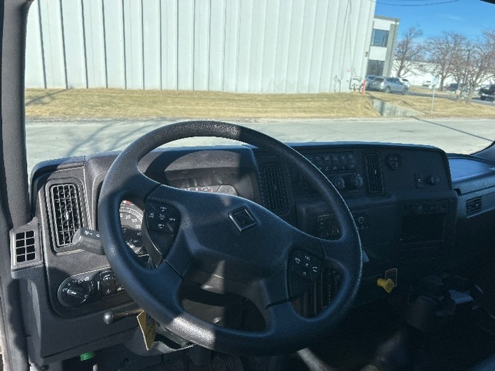 Medium Duty Box Truck-Light and Medium Duty Trucks-International-2023-MV607-Omaha-NE-35,919\n\t\tmiles-$ 80,500 - Image 16