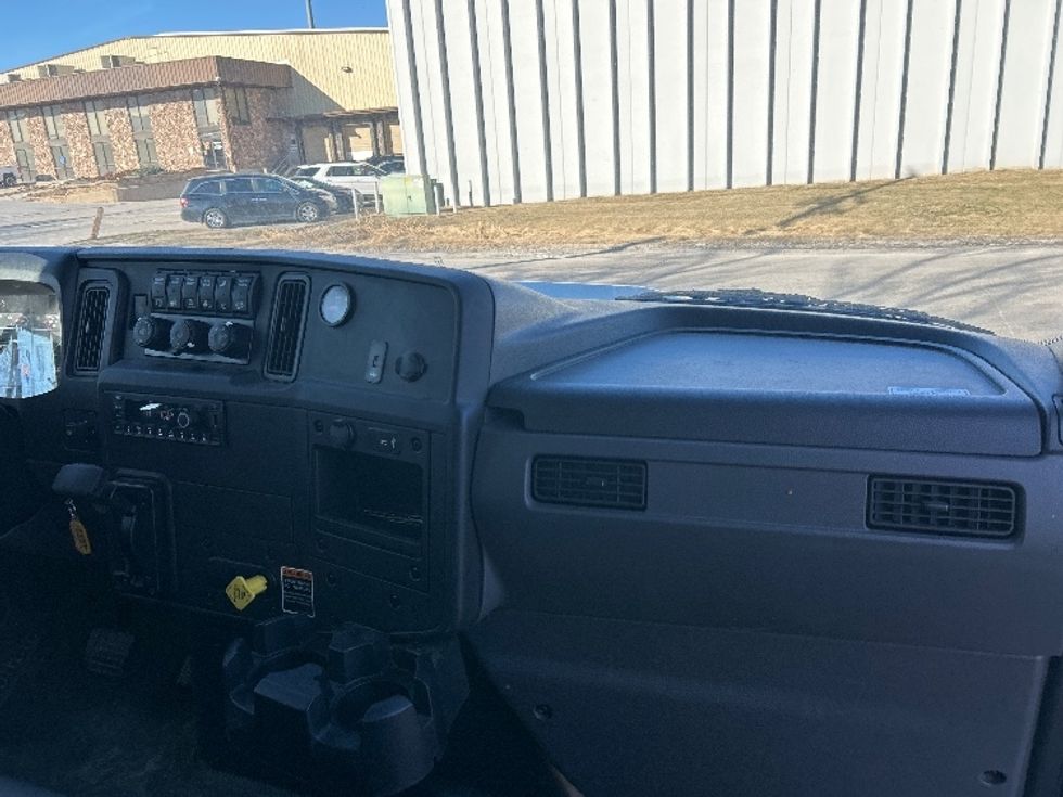 Medium Duty Box Truck-Light and Medium Duty Trucks-International-2023-MV607-Omaha-NE-35,919\n\t\tmiles-$ 80,500 - Image 20