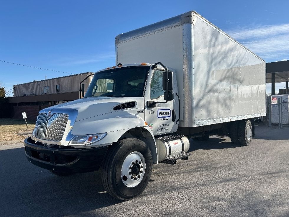 Medium Duty Box Truck-Light and Medium Duty Trucks-International-2023-MV607-Omaha-NE-35,919\n\t\tmiles-$ 80,500 - Image 3