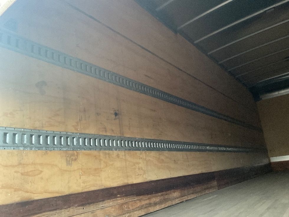 Medium Duty Box Truck-Light and Medium Duty Trucks-International-2023-MV607-Perrysburg-OH-245,913\n\t\tmiles-$ 48,250 - Image 10