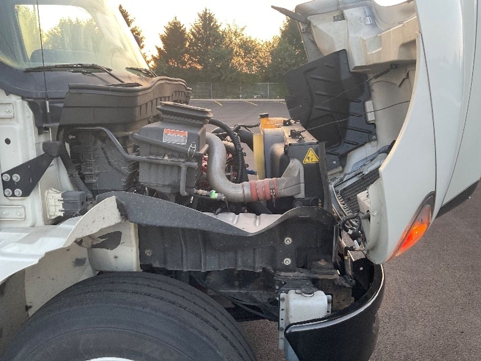 Medium Duty Box Truck-Light and Medium Duty Trucks-International-2023-MV607-Perrysburg-OH-245,913\n\t\tmiles-$ 48,250 - Image 22