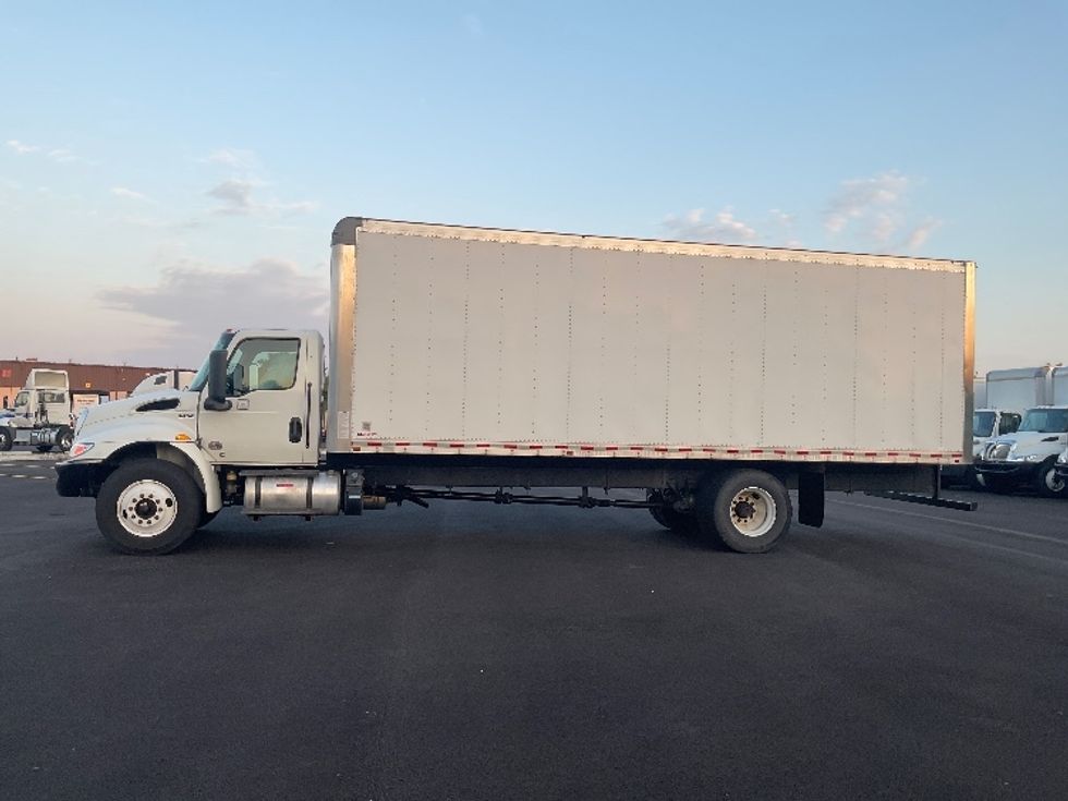 Medium Duty Box Truck-Light and Medium Duty Trucks-International-2023-MV607-Perrysburg-OH-245,913\n\t\tmiles-$ 48,250 - Image 4