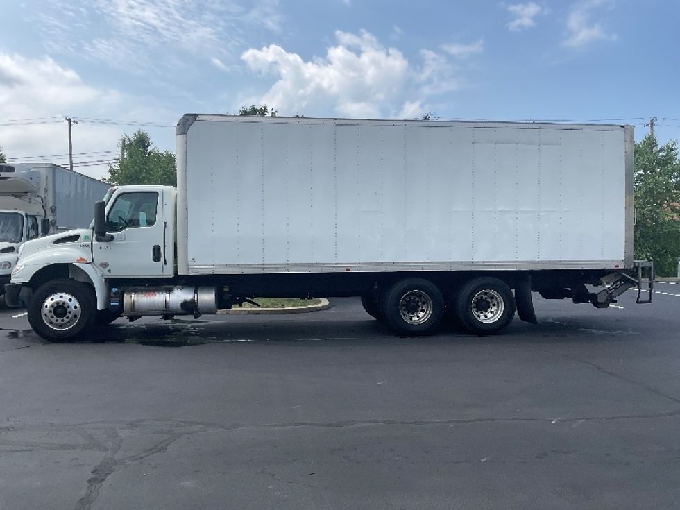 Medium Duty Box Truck-Light and Medium Duty Trucks-International-2023-MV607-Pittsburgh-PA-217,446\n\t\tmiles-$ 53,500 - Image 4