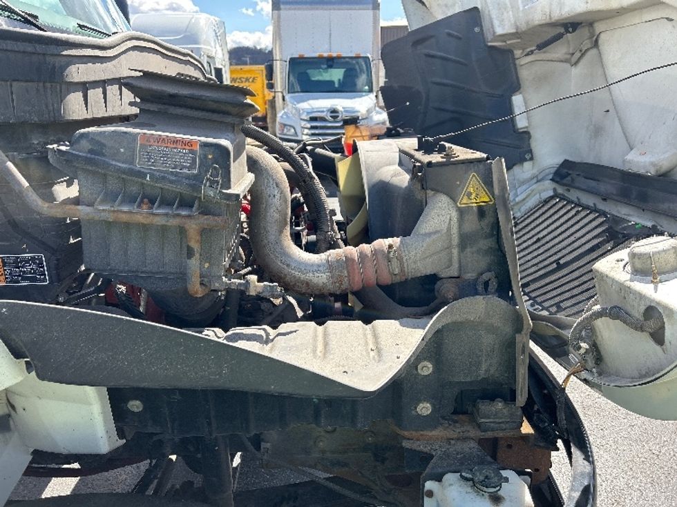 Medium Duty Box Truck-Light and Medium Duty Trucks-International-2023-MV607-Pittsburgh-PA-39,600\n\t\tmiles-$ 82,250 - Image 22
