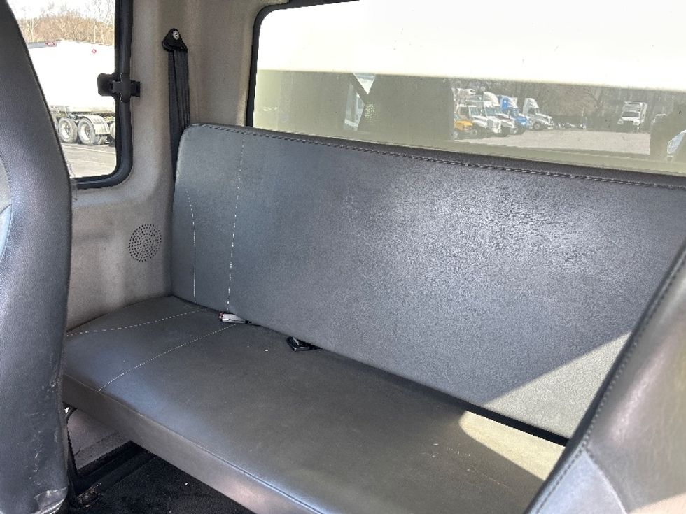 Medium Duty Box Truck-Light and Medium Duty Trucks-International-2023-MV607-Pittsburgh-PA-39,600\n\t\tmiles-$ 82,250 - Image 24