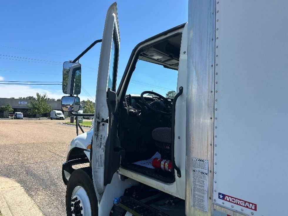 Medium Duty Box Truck-Light and Medium Duty Trucks-International-2023-MV607-Richland-MS-330,000\n\t\tmiles-$ 30,000 - Image 15