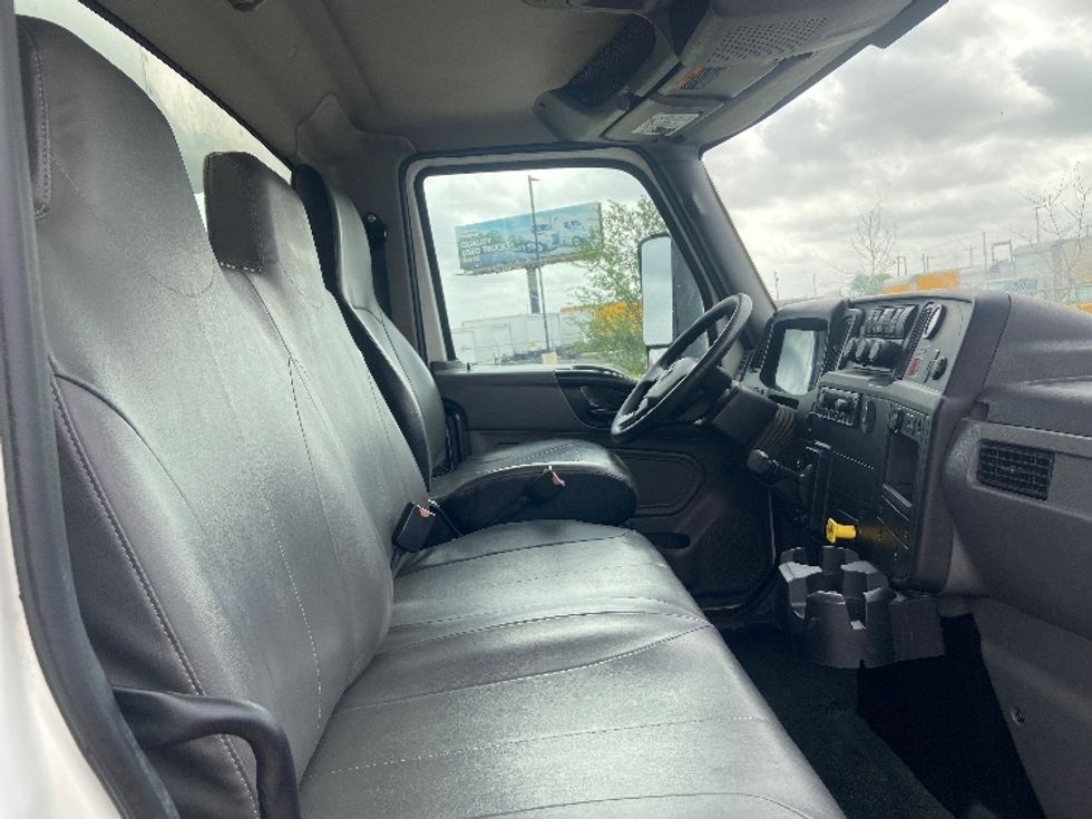 Medium Duty Box Truck-Light and Medium Duty Trucks-International-2023-MV607-San Antonio-TX-267,398\n\t\tmiles-$ 46,500 - Image 21