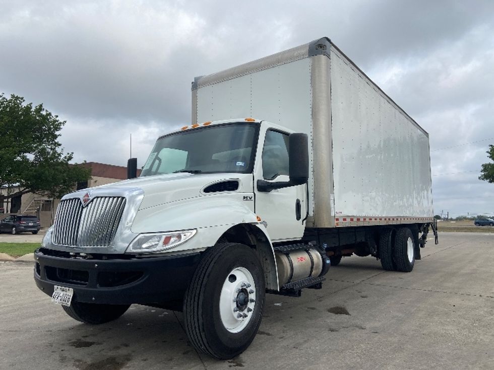 Medium Duty Box Truck-Light and Medium Duty Trucks-International-2023-MV607-San Antonio-TX-267,398\n\t\tmiles-$ 46,500 - Image 3