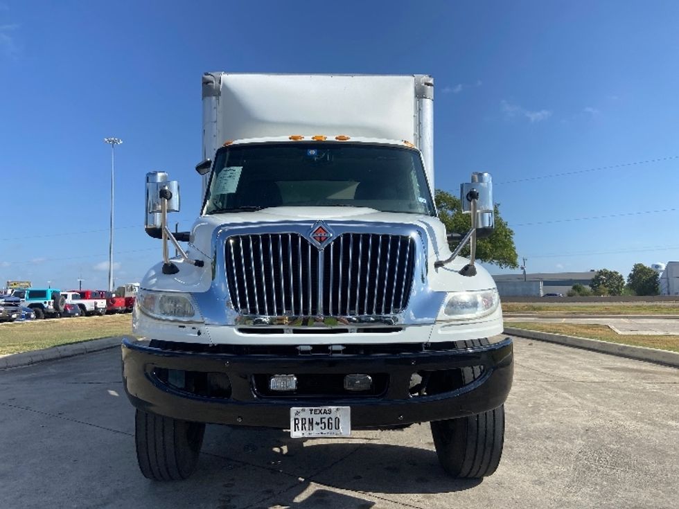 Medium Duty Box Truck-Light and Medium Duty Trucks-International-2023-MV607-San Antonio-TX-280,228\n\t\tmiles-$ 45,250 - Image 2