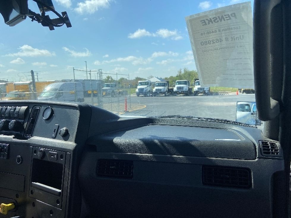 Medium Duty Box Truck-Light and Medium Duty Trucks-International-2023-MV607-San Antonio-TX-280,228\n\t\tmiles-$ 45,250 - Image 21