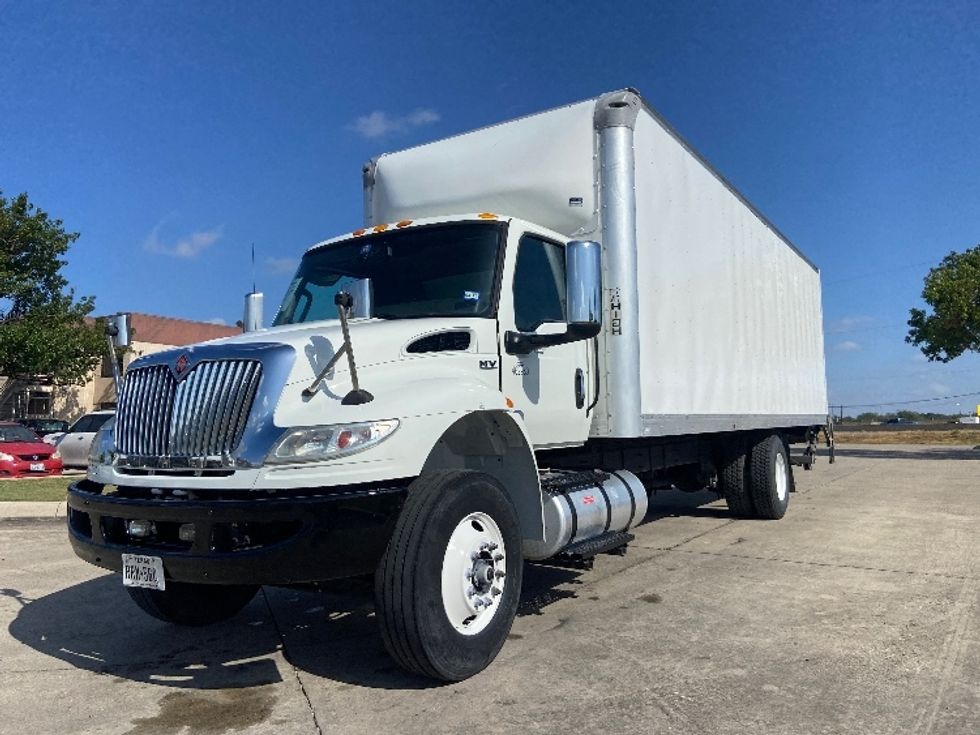 Medium Duty Box Truck-Light and Medium Duty Trucks-International-2023-MV607-San Antonio-TX-280,228\n\t\tmiles-$ 45,250 - Image 3
