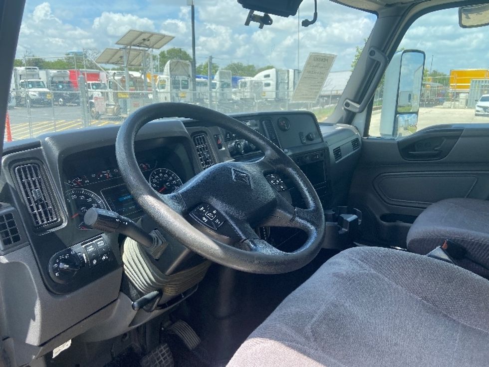 Medium Duty Box Truck-Light and Medium Duty Trucks-International-2023-MV607-San Antonio-TX-299,546\n\t\tmiles-$ 43,250 - Image 17