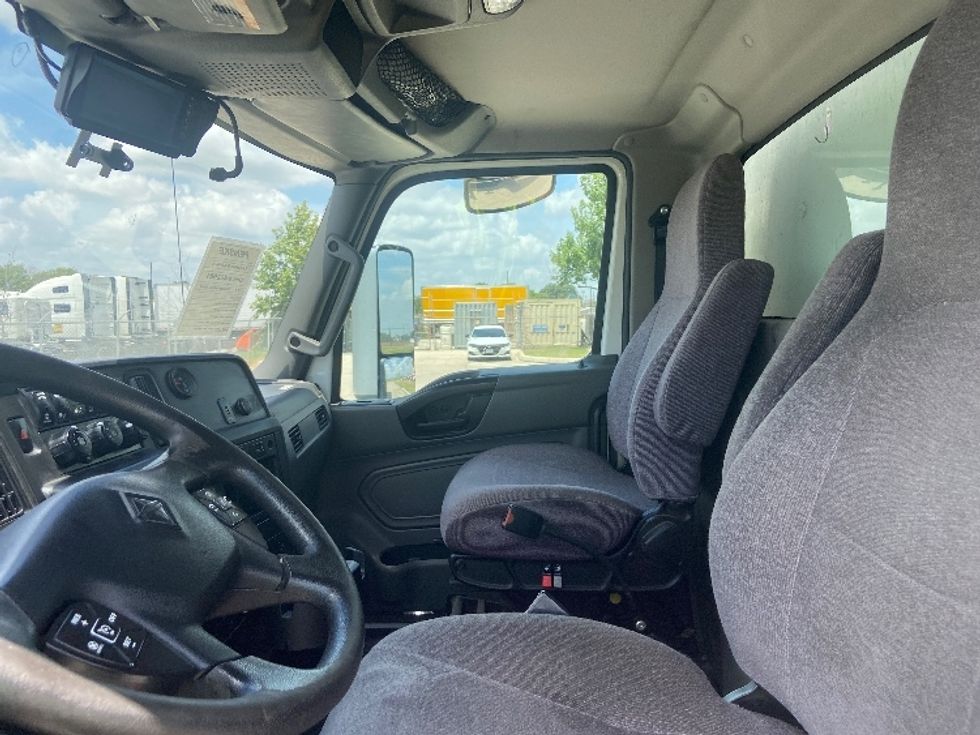 Medium Duty Box Truck-Light and Medium Duty Trucks-International-2023-MV607-San Antonio-TX-299,546\n\t\tmiles-$ 43,250 - Image 19