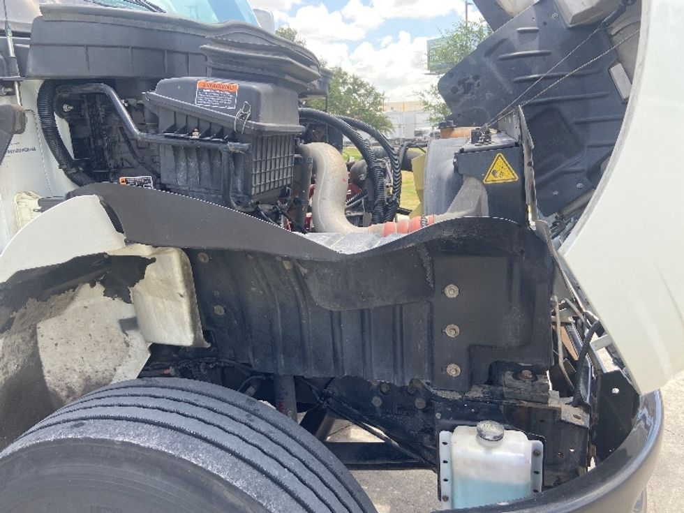 Medium Duty Box Truck-Light and Medium Duty Trucks-International-2023-MV607-San Antonio-TX-299,546\n\t\tmiles-$ 43,250 - Image 23