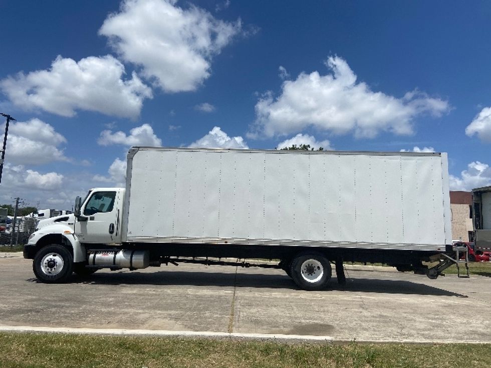 Medium Duty Box Truck-Light and Medium Duty Trucks-International-2023-MV607-San Antonio-TX-299,546\n\t\tmiles-$ 43,250 - Image 4