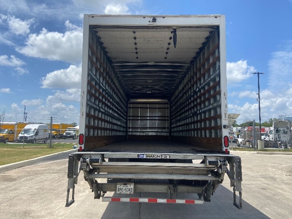 Medium Duty Box Truck-Light and Medium Duty Trucks-International-2023-MV607-San Antonio-TX-299,546\n\t\tmiles-$ 43,250 - Image 8
