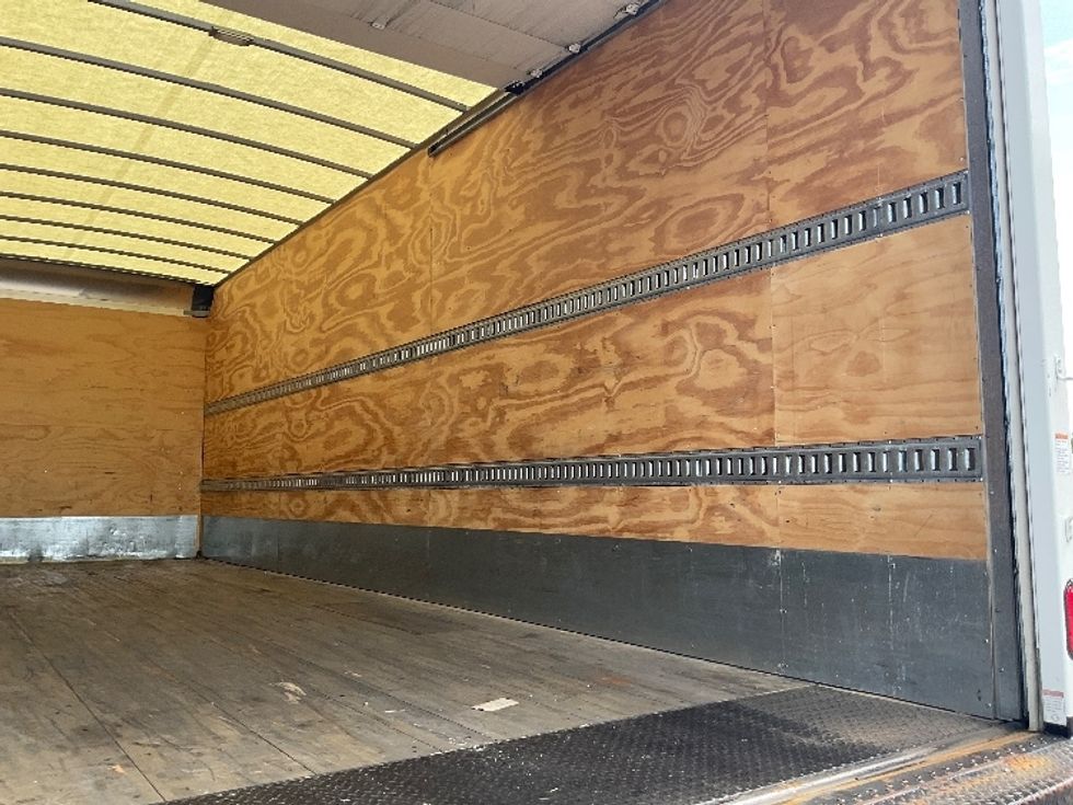 Medium Duty Box Truck-Light and Medium Duty Trucks-International-2023-MV607-Tulsa-OK-20,283\n\t\tmiles-$ 83,250 - Image 12