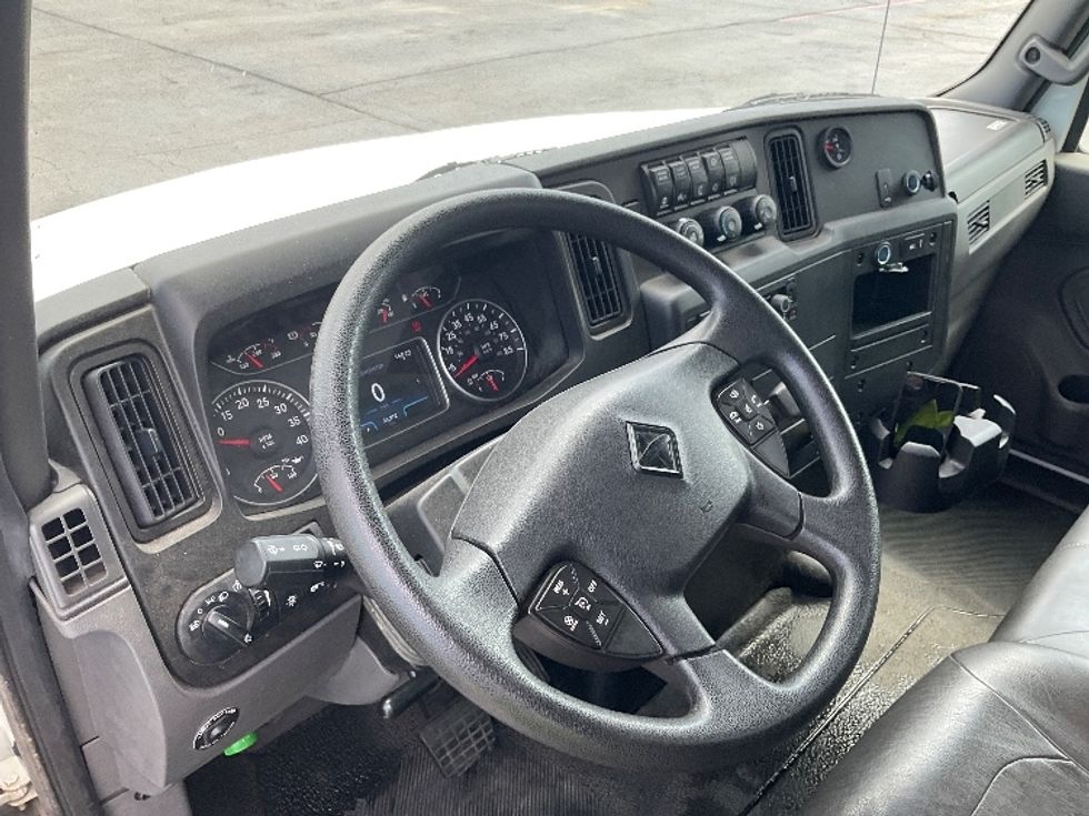 Medium Duty Box Truck-Light and Medium Duty Trucks-International-2023-MV607-Tulsa-OK-20,283\n\t\tmiles-$ 83,250 - Image 17