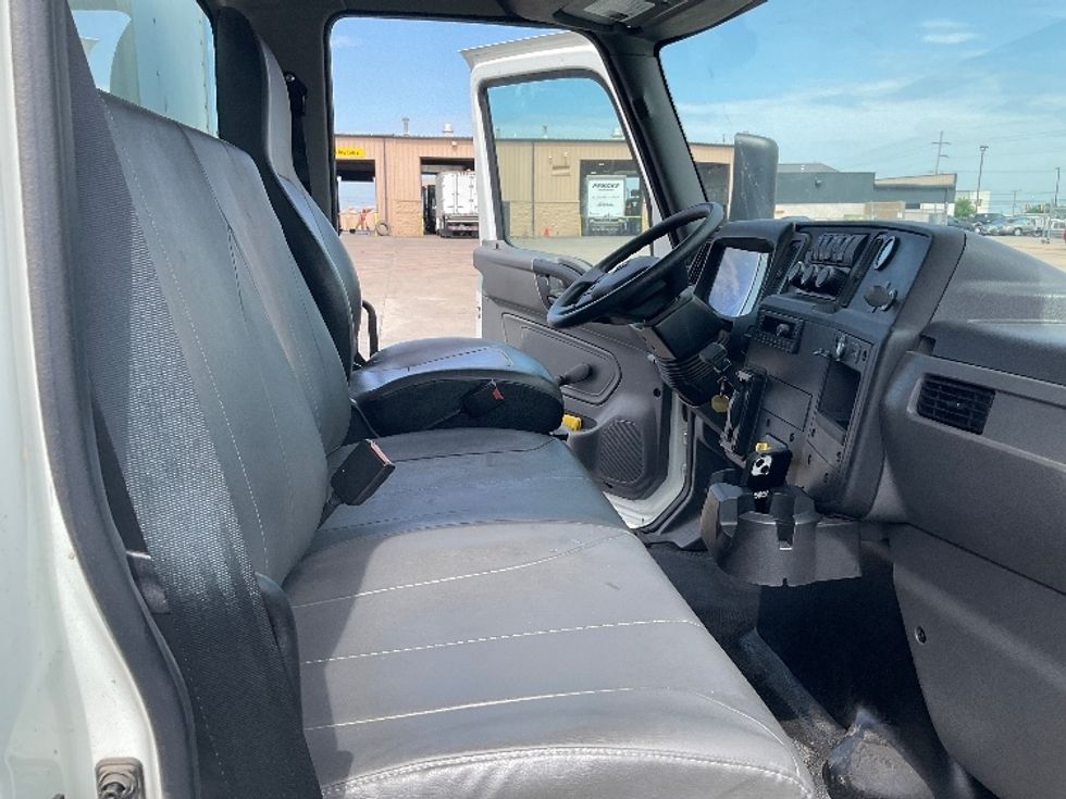 Medium Duty Box Truck-Light and Medium Duty Trucks-International-2023-MV607-Tulsa-OK-20,283\n\t\tmiles-$ 83,250 - Image 22